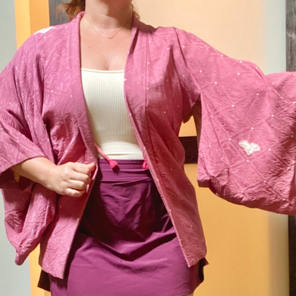 Vintage jacket-length kimono robe